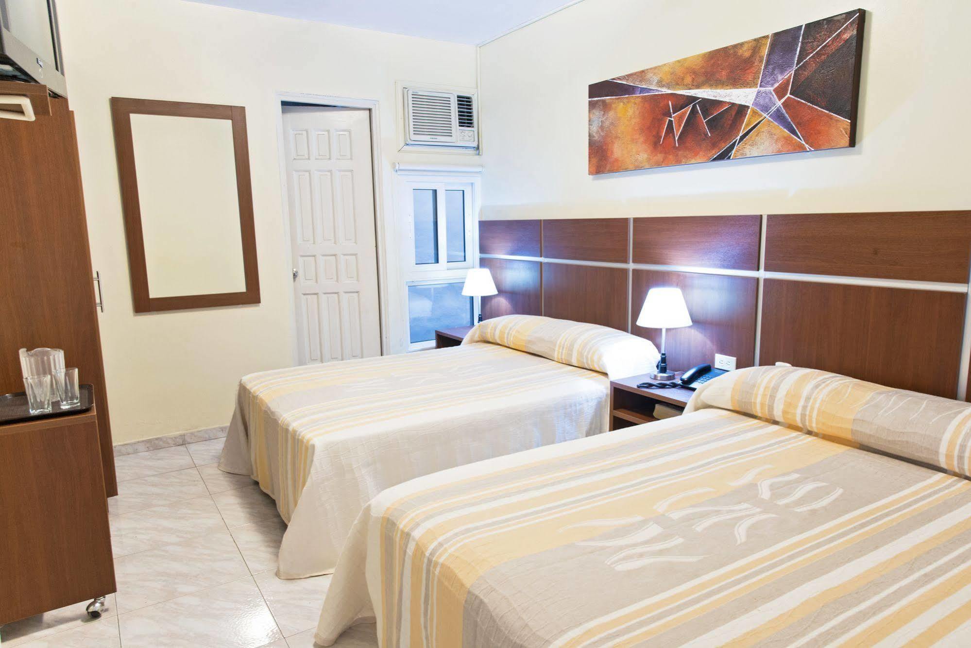 Hotel Benidorm Panama Bagian luar foto